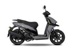 Malaguti Crosser CR1 125 2025 estudio colores8