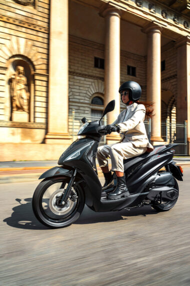 Morbidelli SC125LX 2025 accion5