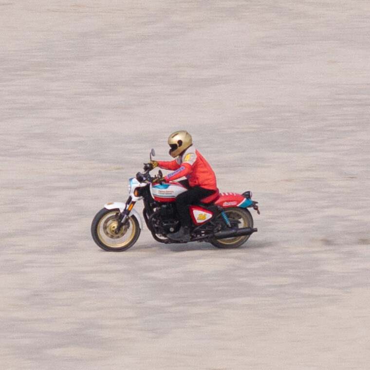 Royal-Enfield-Shotgun-650-Icon-Edition-5