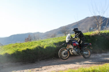 Aprilia Tuareg 660 Rally 2025 pruebaMBK15