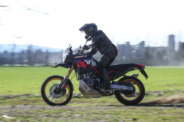 Aprilia Tuareg 660 Rally 2025 pruebaMBK25