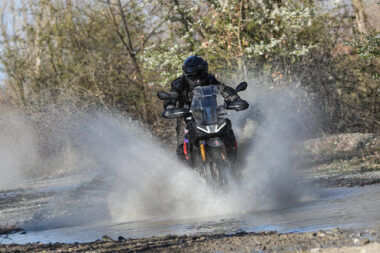 Aprilia Tuareg 660 Rally 2025 pruebaMBK6