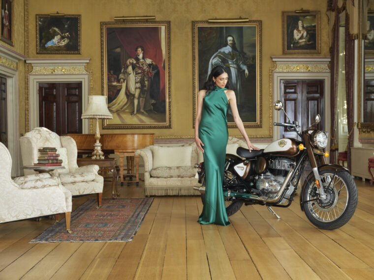 Royal-Enfield-Classic-350-2025-48