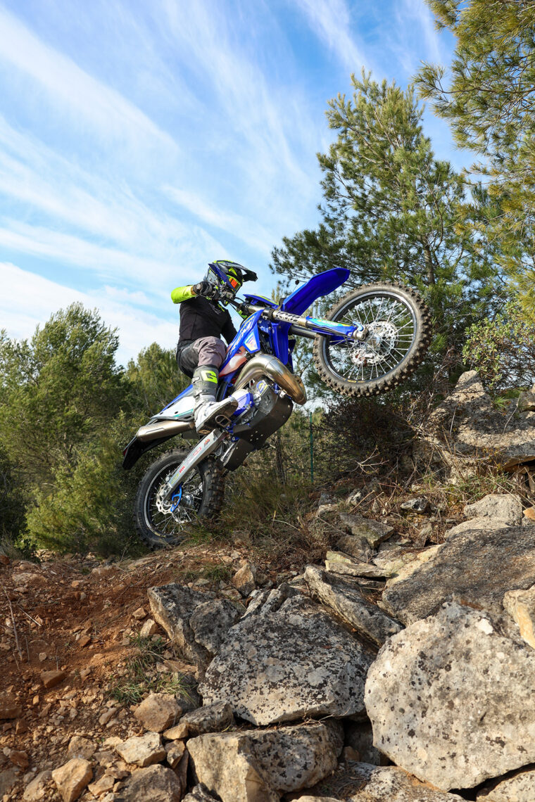 Sherco-300-SE-Xtrem-2025-accion1