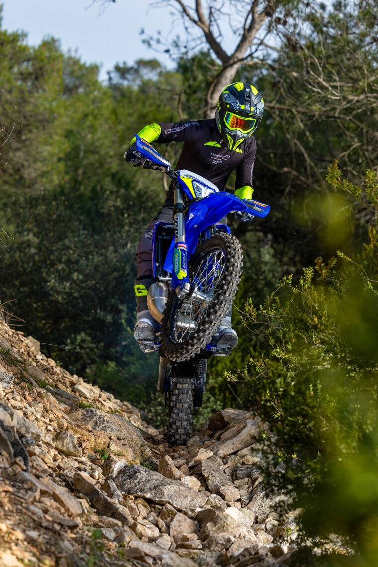 Sherco-300-SE-Xtrem-2025-accion5