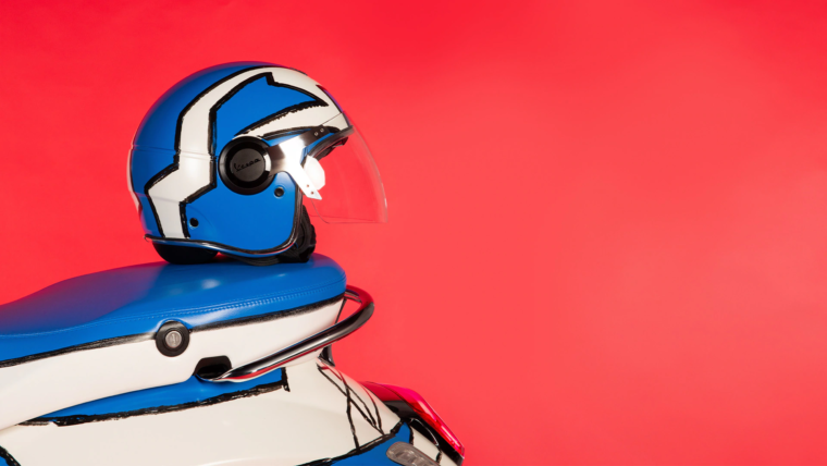 Vespa-Special-Olympics-Vespa_Frank_Gehry_gallery4