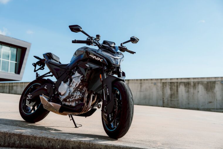 cfmoto-675nk-2025-10