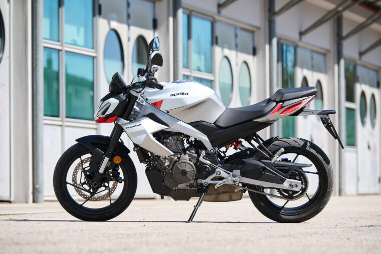 Aprilia Tuono 457 - 22