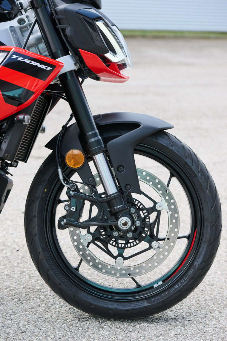 Aprilia Tuono 457 - 7