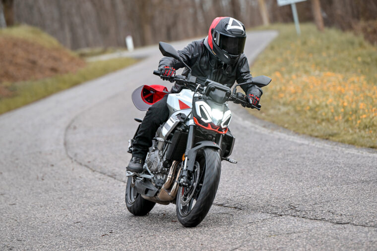 Aprilia Tuono 457 Prueba - 1