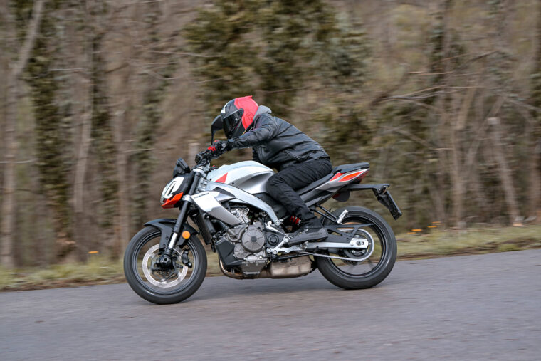Aprilia Tuono 457 Prueba - 4
