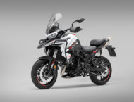 Benelli TRK 702 2025 color pearl white2