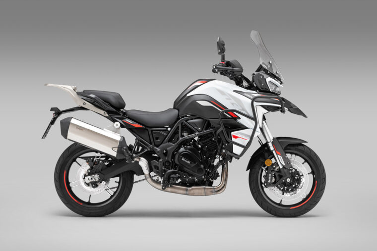 Benelli-TRK-702-2025-color-pearl-white5