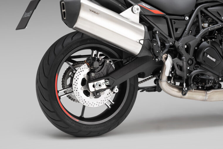 Benelli-TRK-702-2025-detalles4