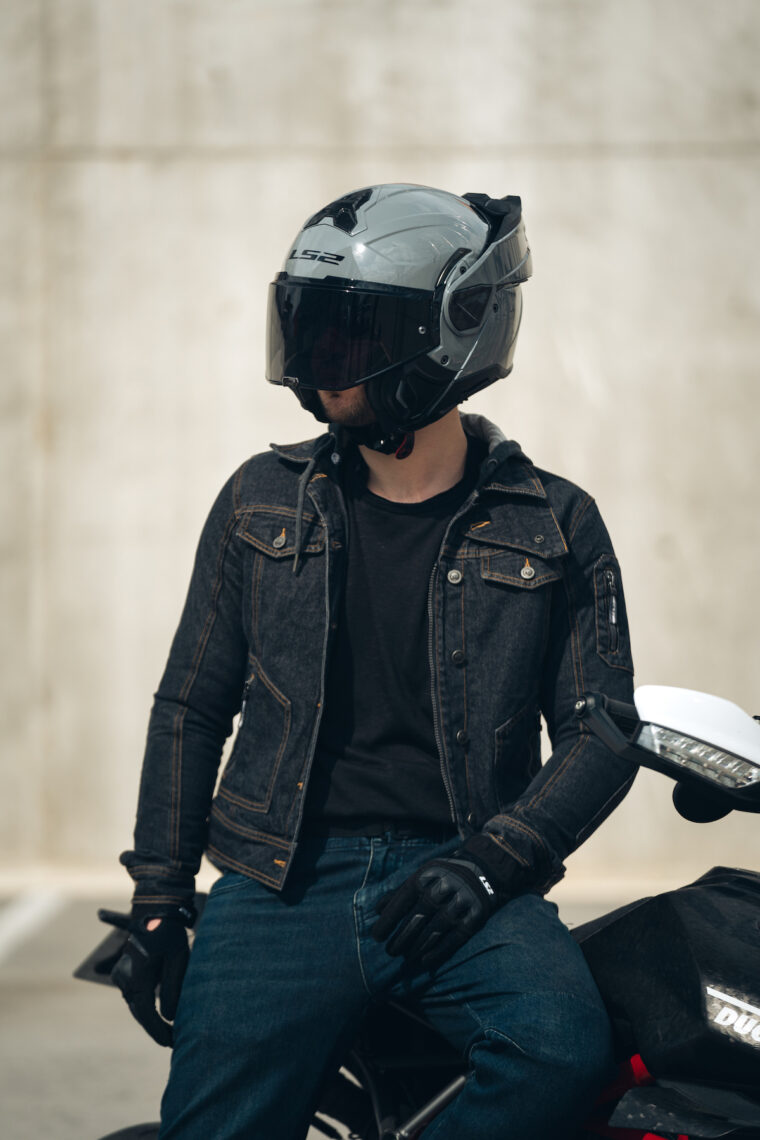 Casco-LS2-Advant-II-4