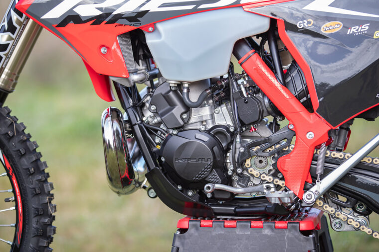 Rieju-MR300i-Pro-2026-estaticas1