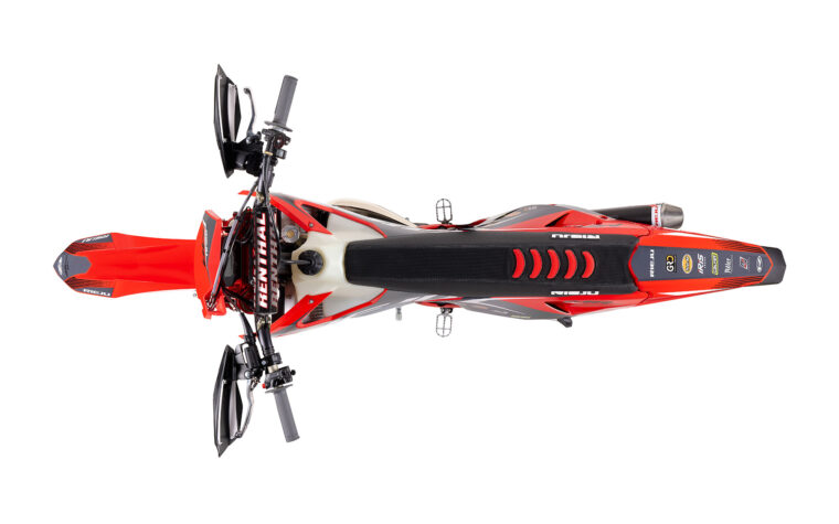 Rieju-MR300i-Pro-2026-estudio-color1