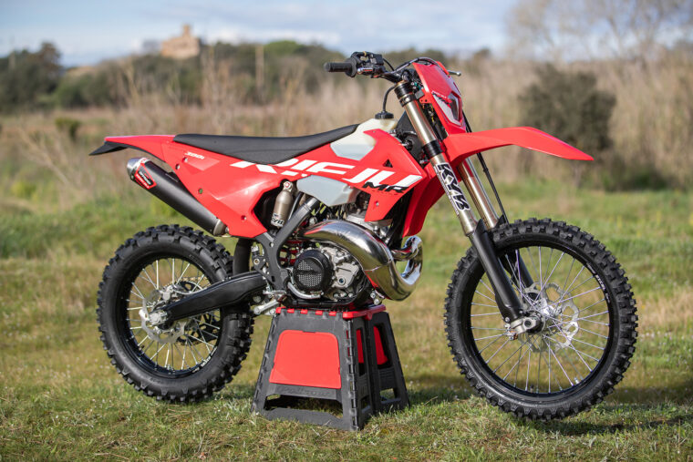 Rieju-MR300i-Racing-2026-estaticas3