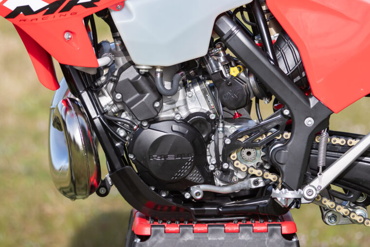 Rieju-MR300i-Racing-2026-estaticas4