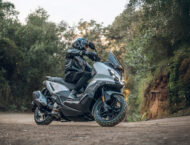 SYM ADX 300 2025 accion7