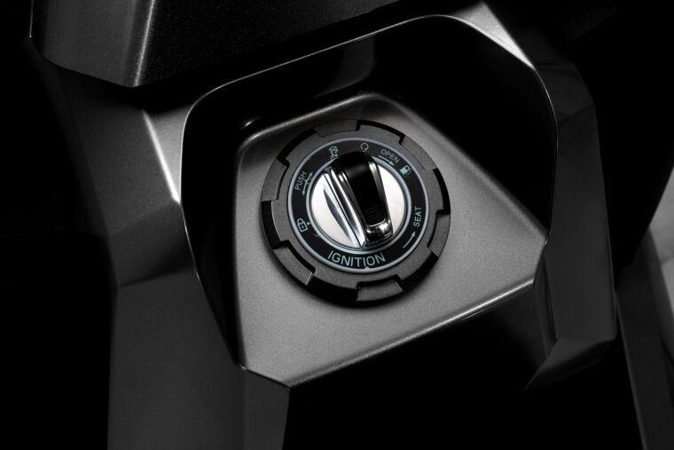 SYM-ADX-300-2025-detalles5