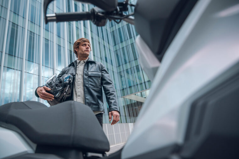 SYM-ADX-300-2025-estaticas6