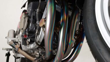 Suzuki GSX R750 Yoshimura 1