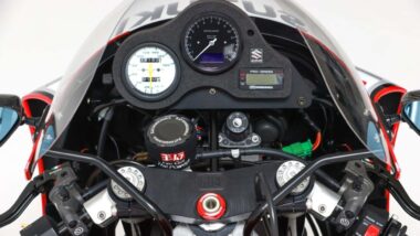Suzuki GSX R750 Yoshimura 3
