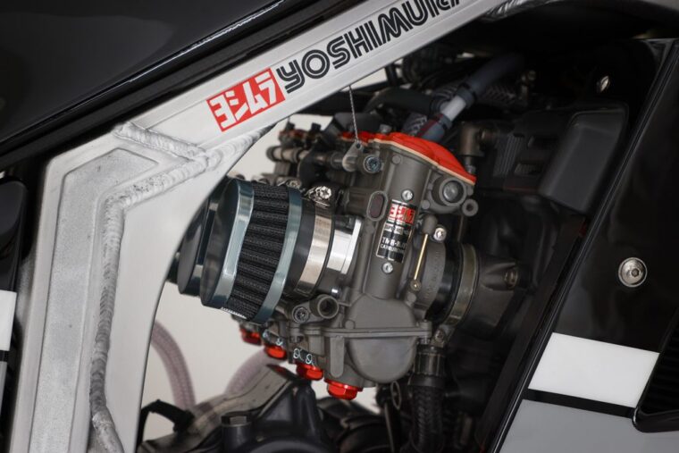 Suzuki-GSX-R750-Yoshimura-9