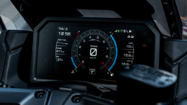 Yamaha TMAX 2025 precio detalles 30