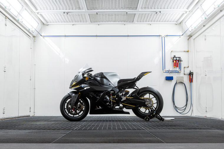 BMW-Motorrad-Concept-RR-2025-15