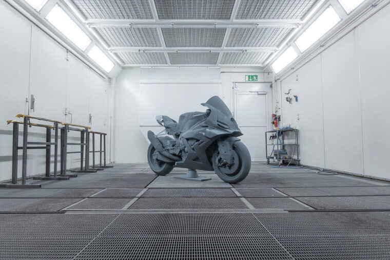 BMW Motorrad Concept RR 2025 19