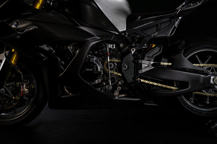 BMW-Motorrad-Concept-RR-2025-28