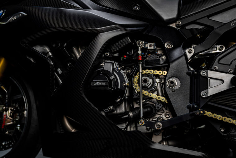 BMW-Motorrad-Concept-RR-2025-32