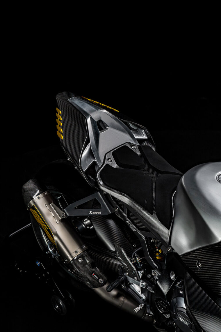 BMW-Motorrad-Concept-RR-2025-37