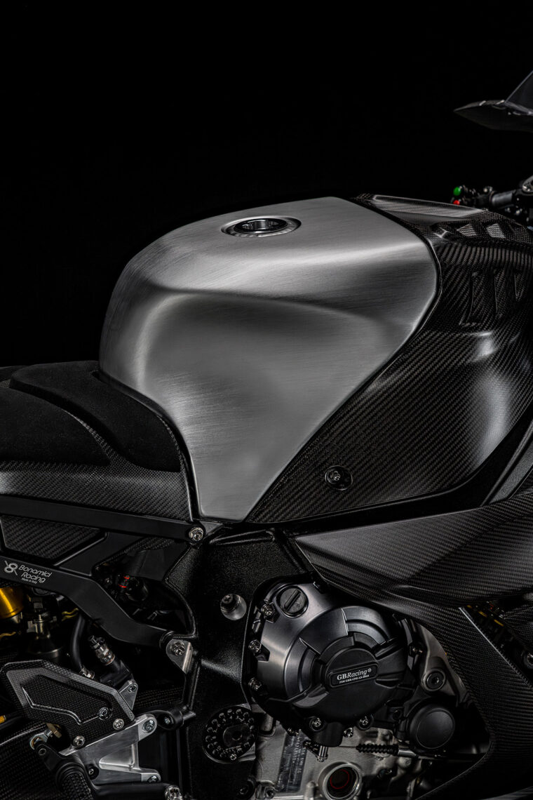 BMW-Motorrad-Concept-RR-2025-41