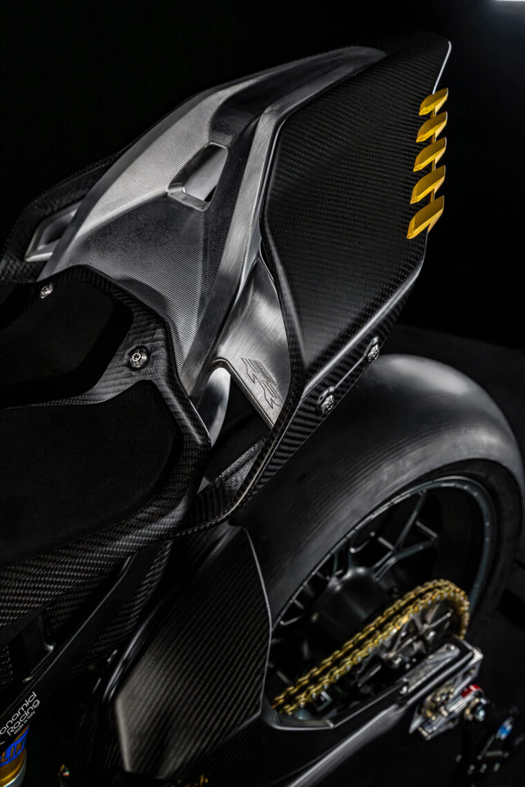 BMW-Motorrad-Concept-RR-2025-42