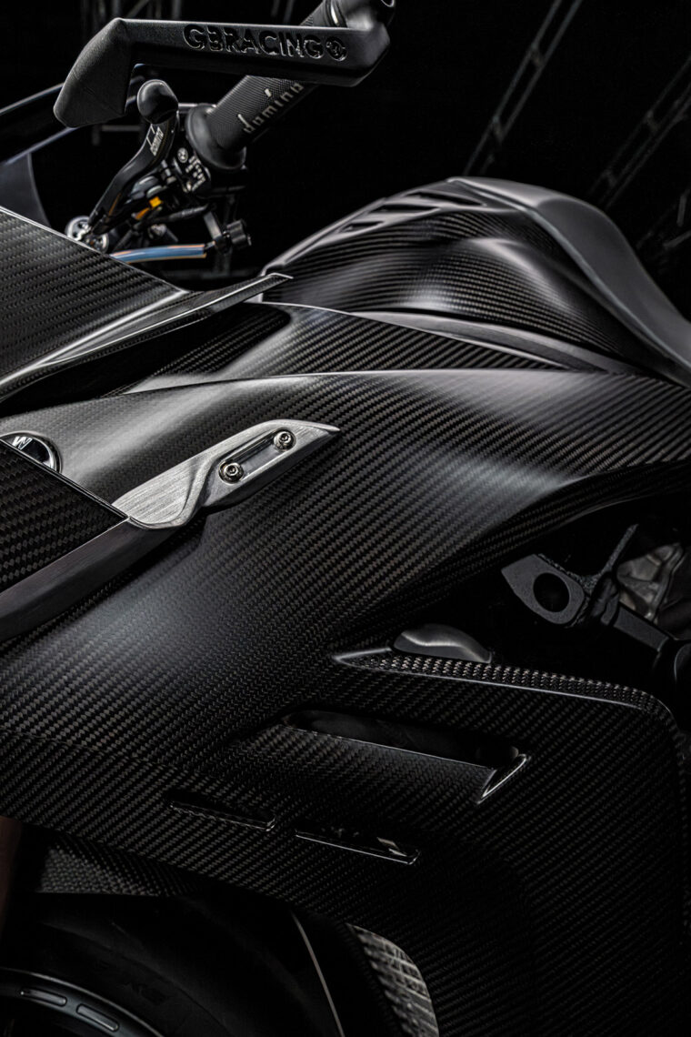 BMW-Motorrad-Concept-RR-2025-44