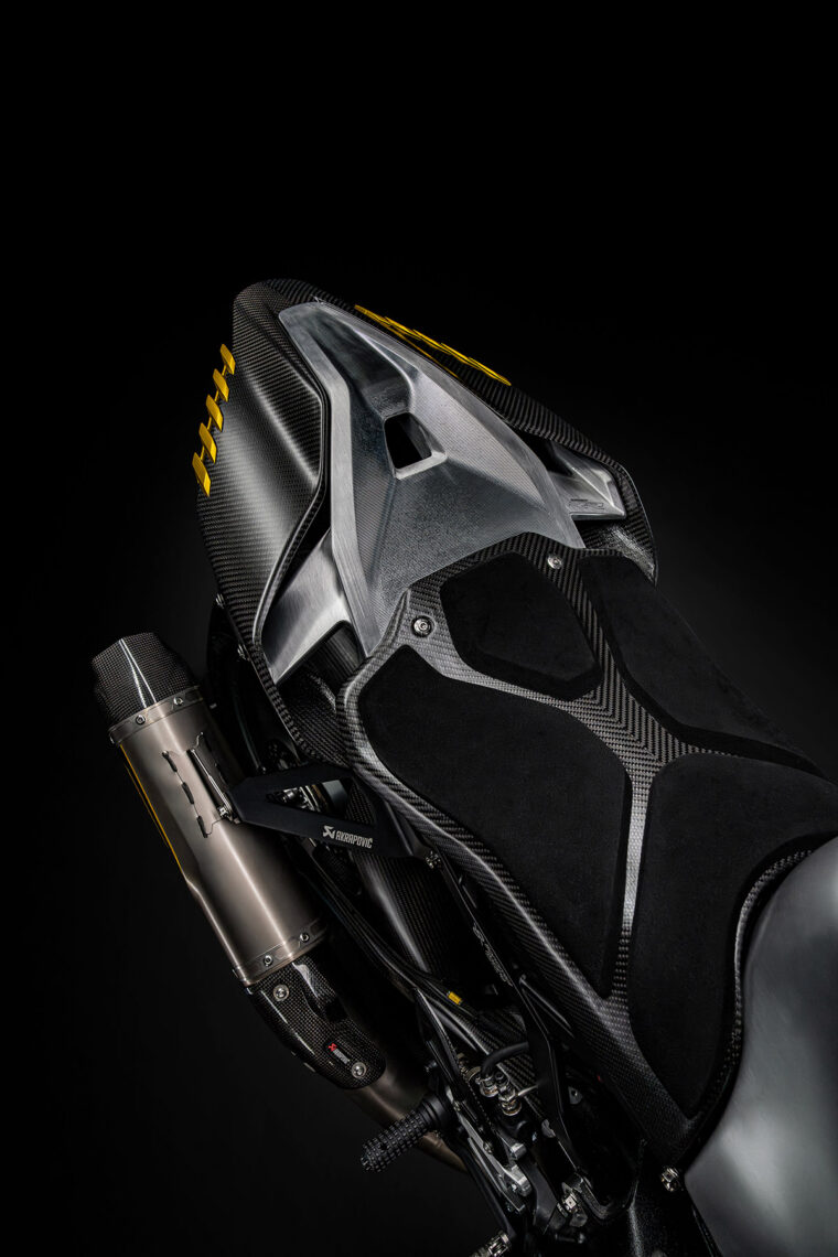 BMW-Motorrad-Concept-RR-2025-55