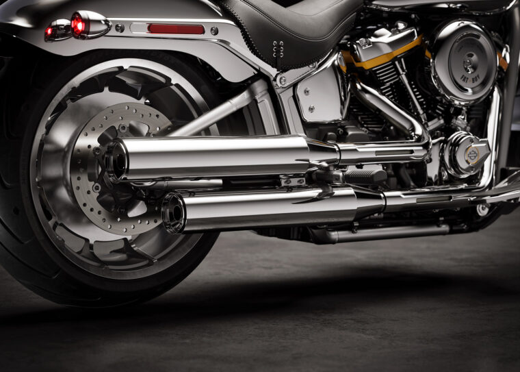 Harley-Davidson-Fat-Boy-Gray-Ghost-2025-detalles5