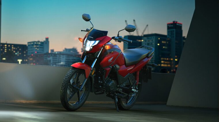 Honda-CB125F-2026-estaticas2