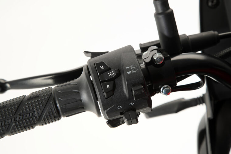 Macbor-Montana-XR1-125-EVO-2025-detalles15