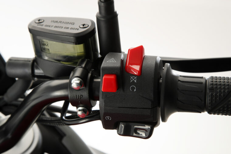 Macbor-Montana-XR1-125-EVO-2025-detalles16