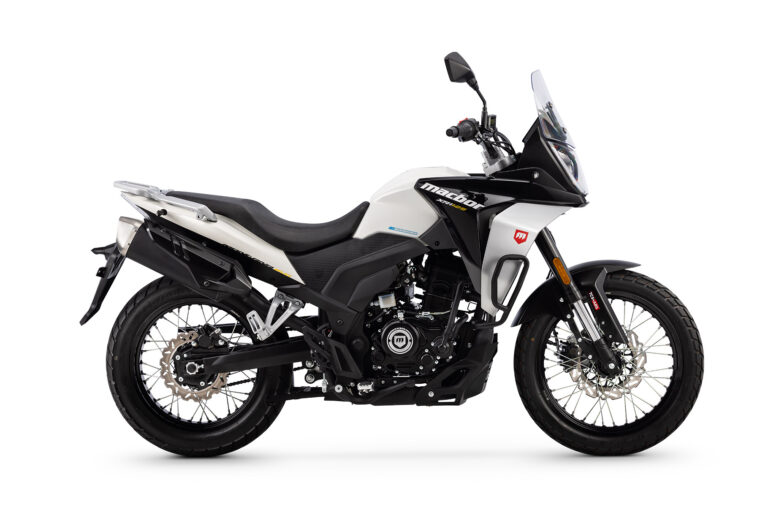 Macbor-Montana-XR1-125-EVO-2025-estudio-colores4