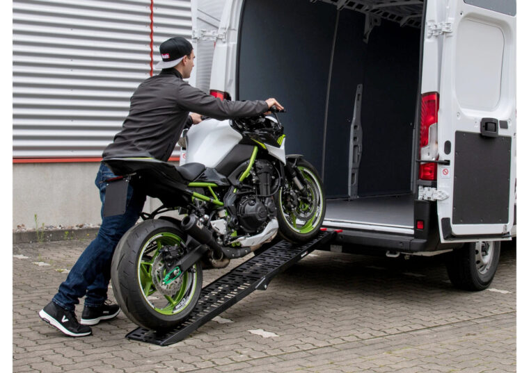 Rampa-carga-Rothewald-motos-furgoneta-2