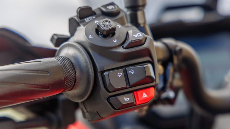 Yamaha-Tracer-7-2025-detalles8