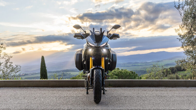 Yamaha-Tracer-7-GT-2025-estaticas3