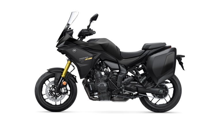 Yamaha-Tracer-7-GT-2025-estudio-colores3