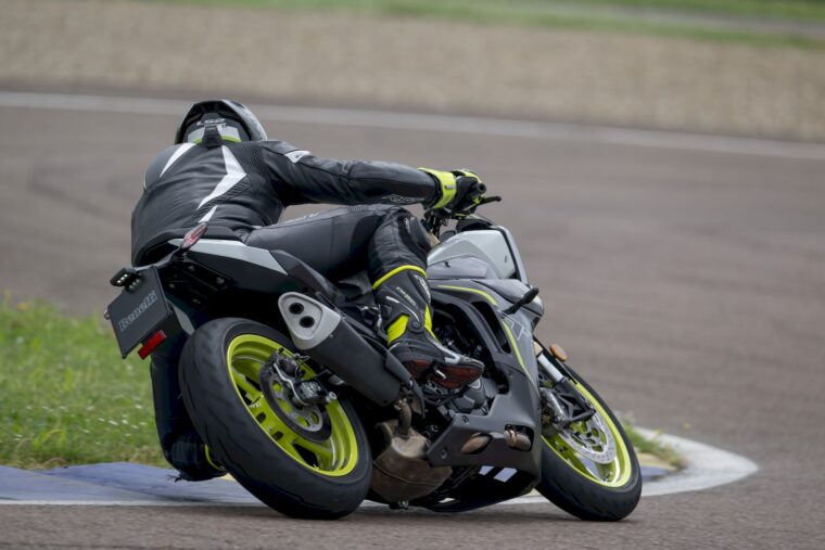 benelli-tornado-550-2025-15