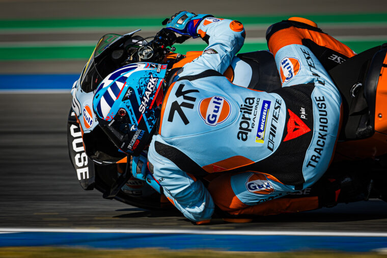 shark-aeron-gp-motogp-2025 (2)